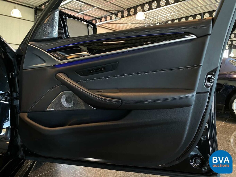 BMW M5 Akrapovic 5-serie 600pk Keramisch -Origineel NL- 2018, TR-123-T