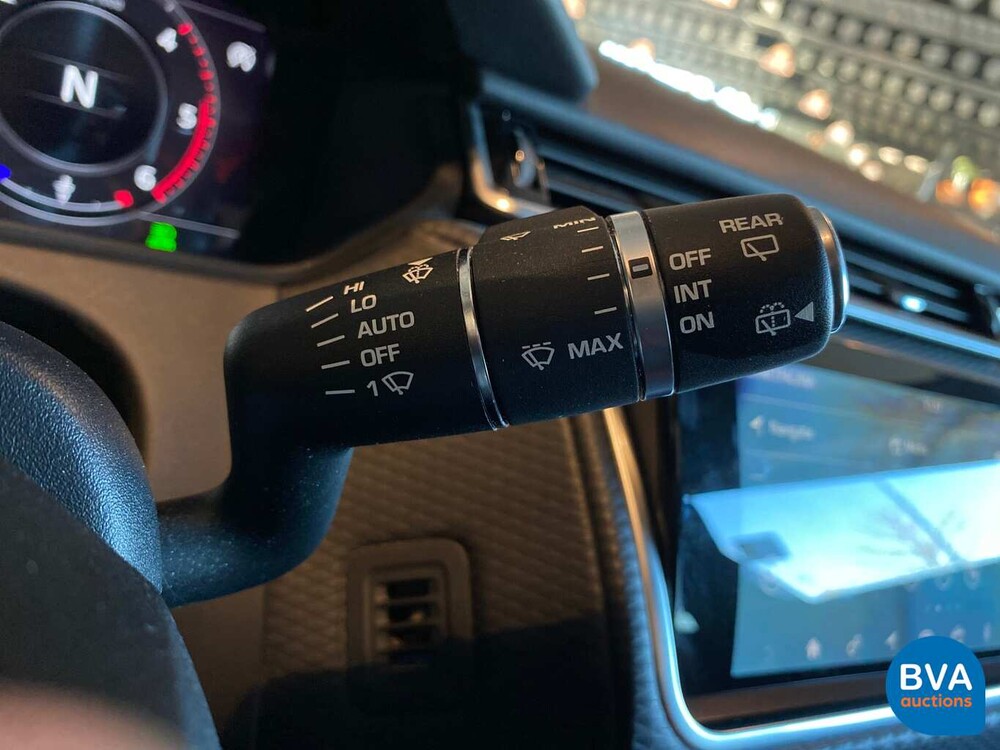 Land Rover Range Rover Velar R-Dynamic D180s 180hp 2018.