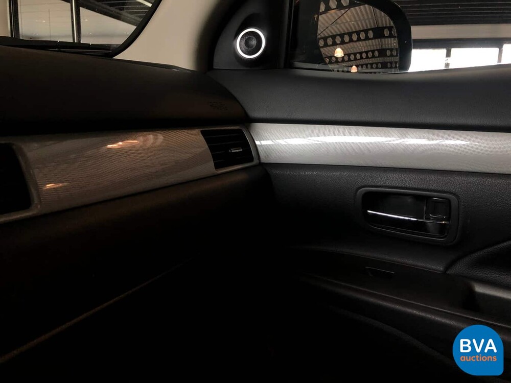 Mitsubishi Outlander 2.0 PHEV BE X-Line 203 PS 2015, JS-312-N.