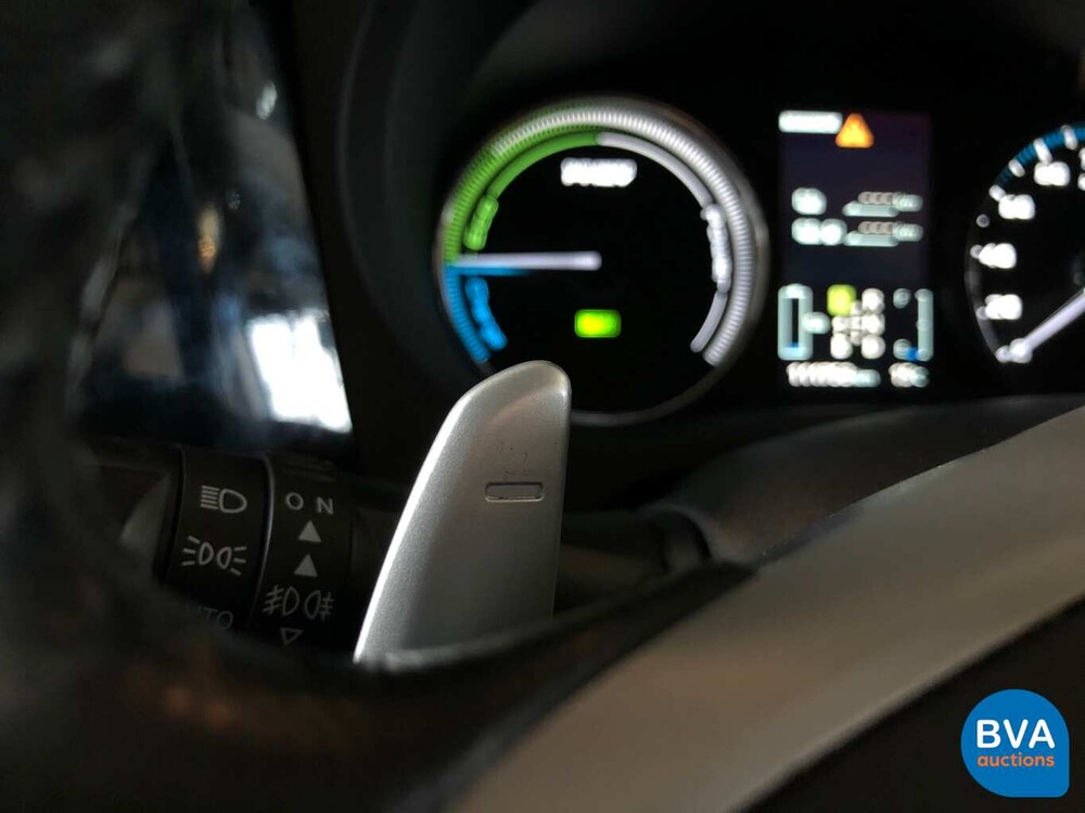 Mitsubishi Outlander 2.0 PHEV BE X-Line 203 PS 2015, JS-312-N.