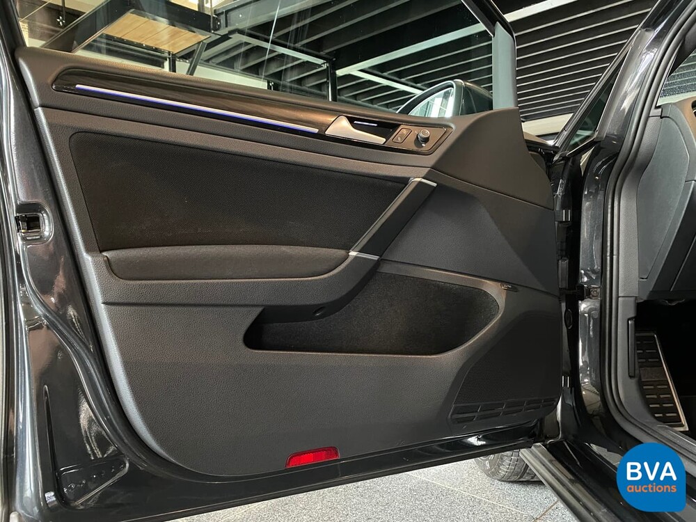 Volkswagen Golf 1.4 TSI GTE 204hp -Original NL- 2015, HH-688-J.