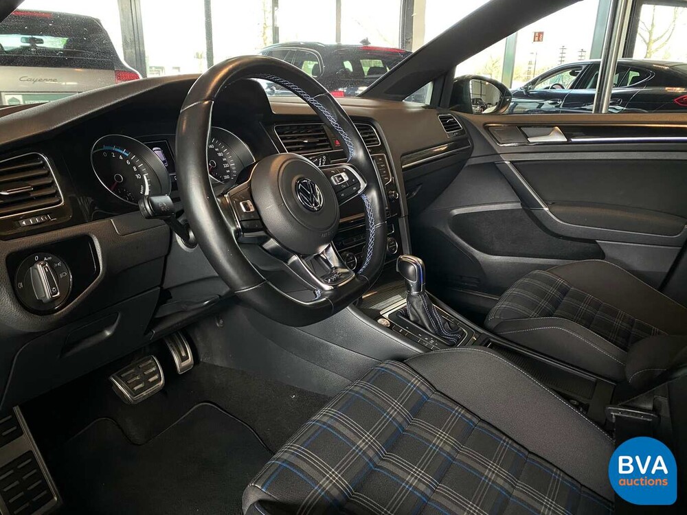 Volkswagen Golf 1.4 TSI GTE 204hp -Original NL- 2015, HH-688-J.
