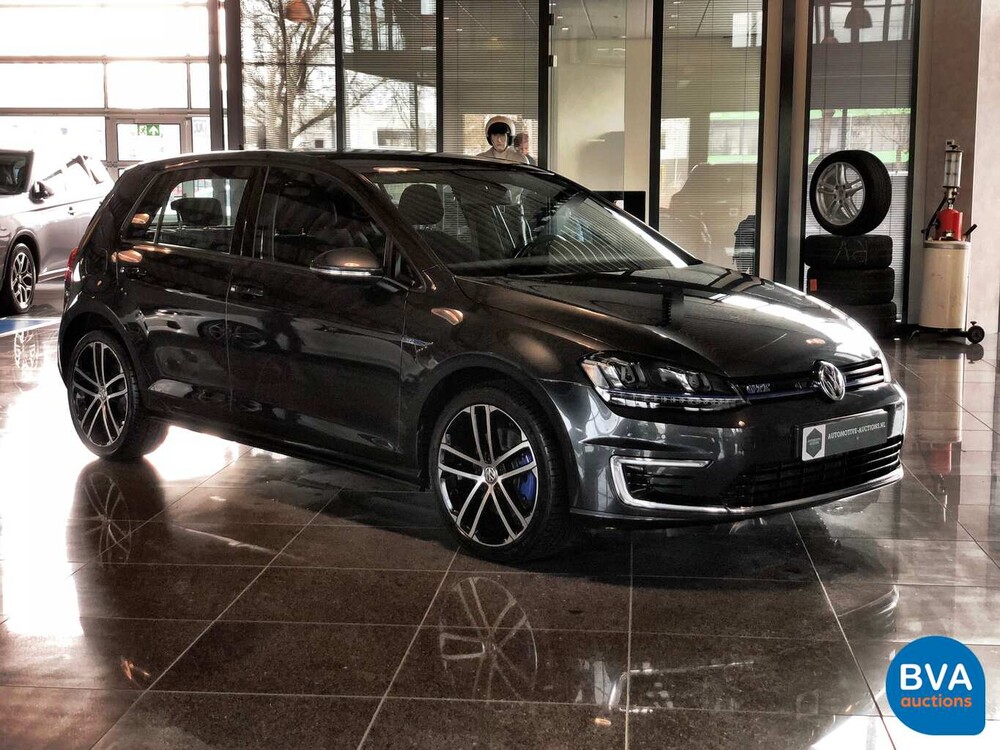 Volkswagen Golf 1.4 TSI GTE 204hp -Original NL- 2015, HH-688-J.