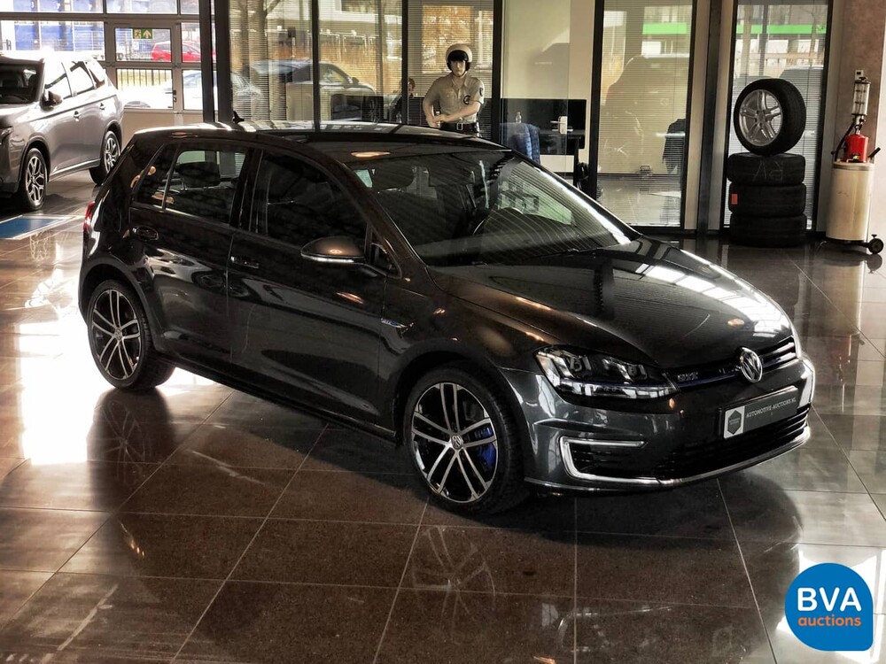 Volkswagen Golf 1.4 TSI GTE 204hp -Original NL- 2015, HH-688-J.