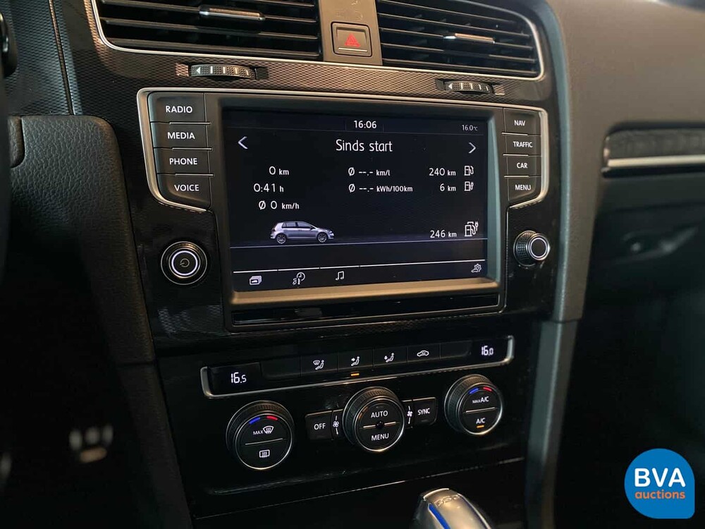 Volkswagen Golf 1.4 TSI GTE 204hp -Original NL- 2015, HH-688-J.