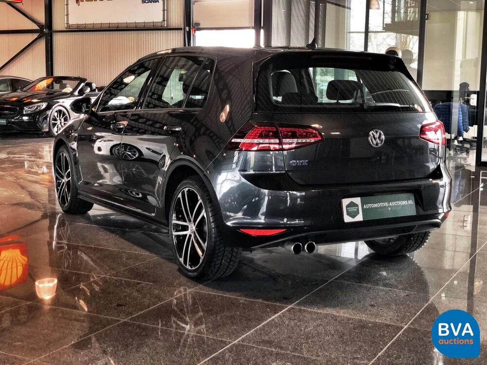 Volkswagen Golf 1.4 TSI GTE 204hp -Original NL- 2015, HH-688-J.