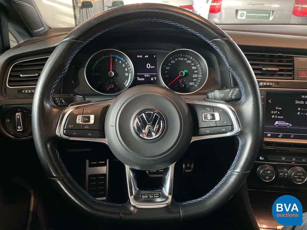 Volkswagen Golf 1.4 TSI GTE 204hp -Original NL- 2015, HH-688-J.