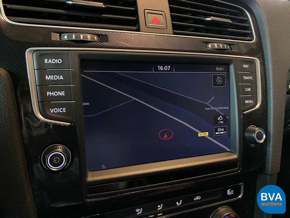 Volkswagen Golf 1.4 TSI GTE 204hp -Original NL- 2015, HH-688-J.