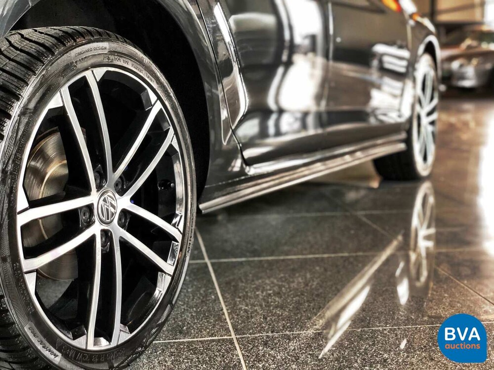 Volkswagen Golf 1.4 TSI GTE 204hp -Original NL- 2015, HH-688-J.