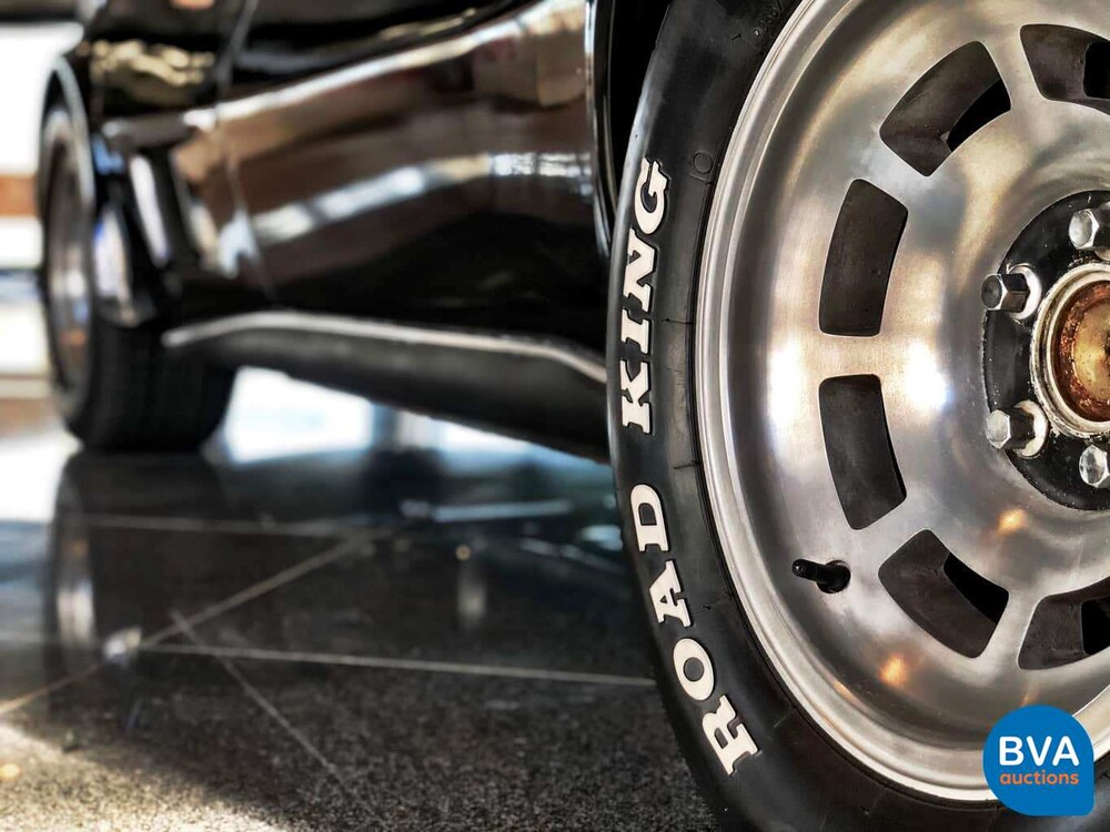 Chevrolet Corvette C3 Targa Stingray mit Sportfahrwerk 230 PS 1980, J-800-RH.