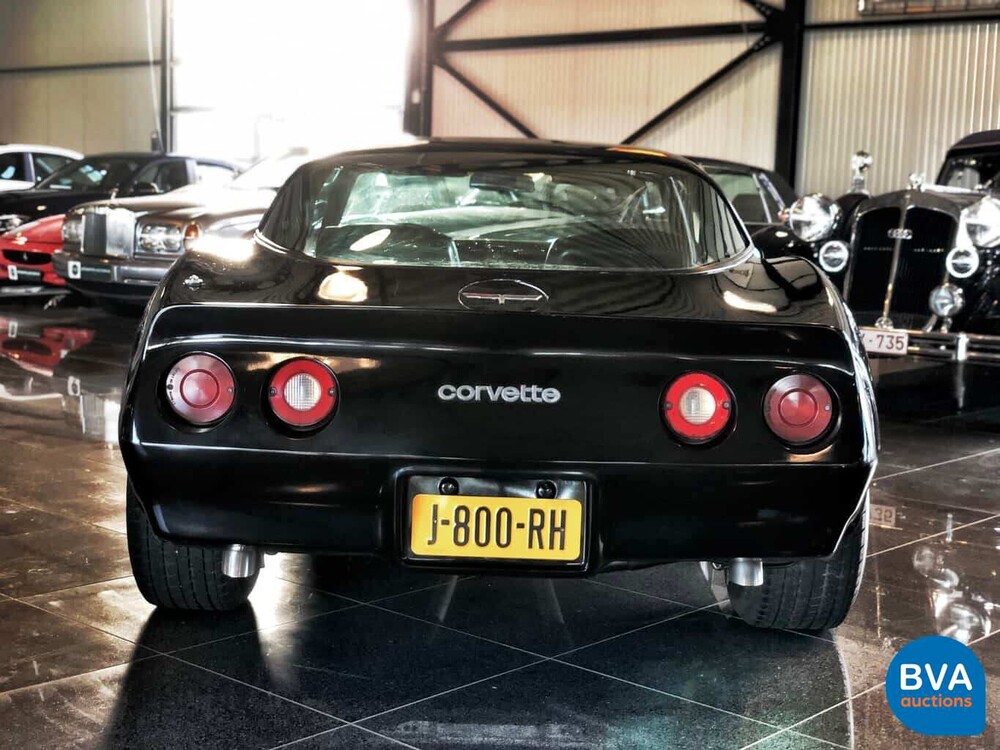 Chevrolet Corvette C3 Targa Stingray mit Sportfahrwerk 230 PS 1980, J-800-RH.