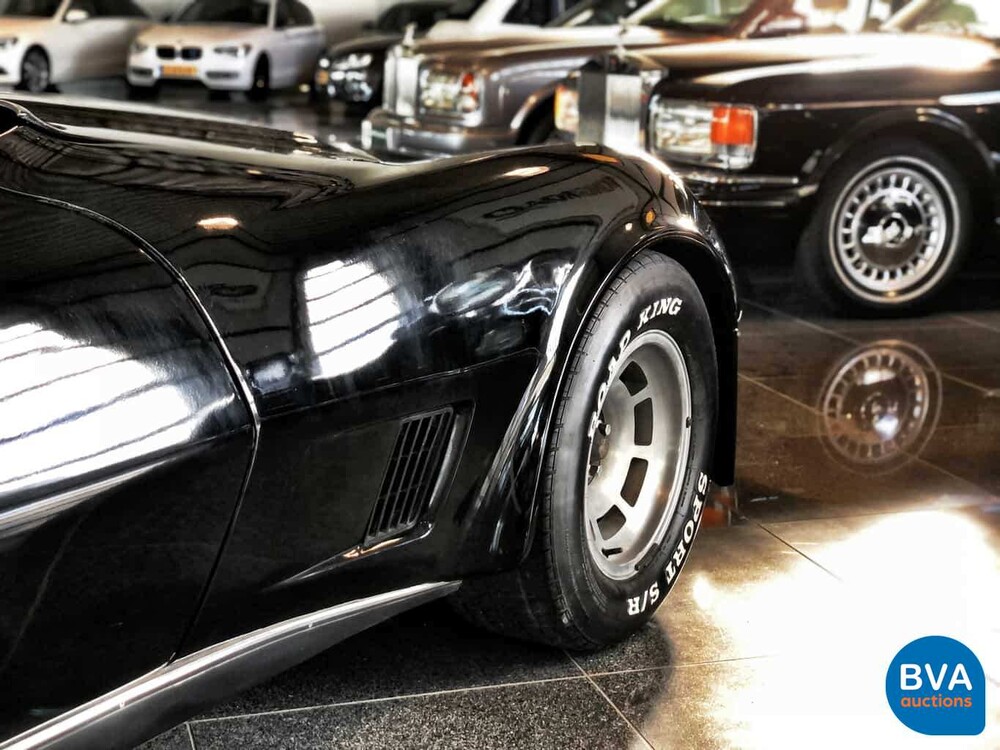 Chevrolet Corvette C3 Targa Stingray mit Sportfahrwerk 230 PS 1980, J-800-RH.