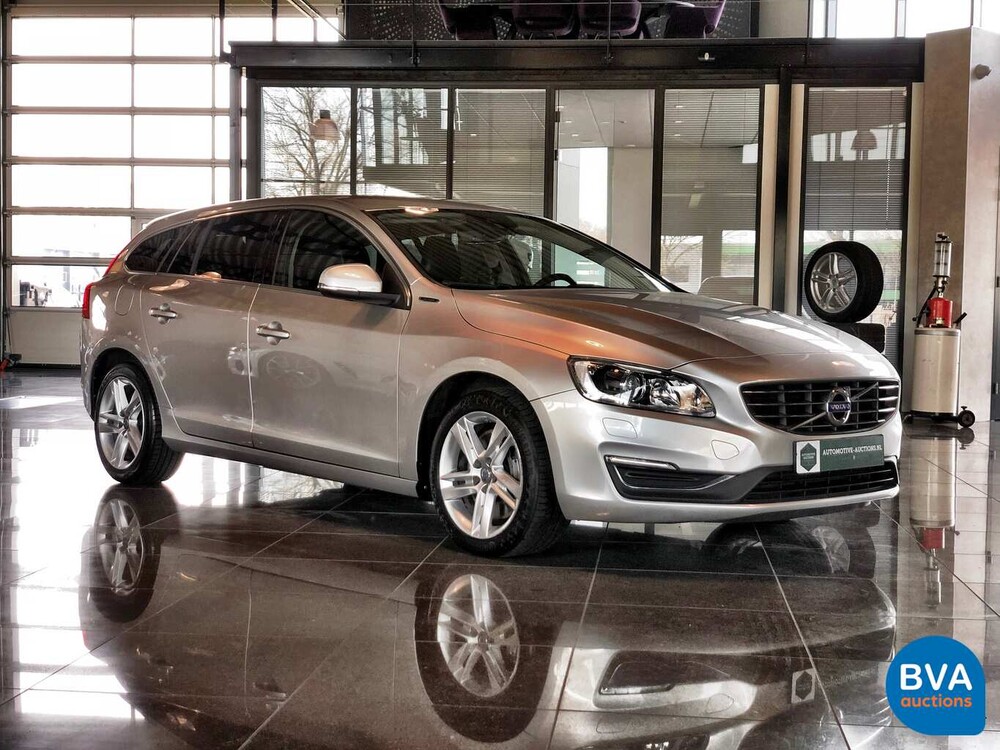Volvo V60 2.4 D6 TwinEngine 285 PS 2015, HT-595-K.