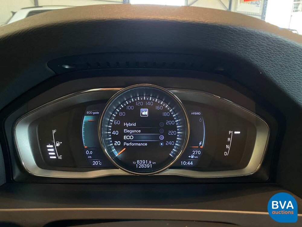 Volvo V60 2.4 D6 TwinEngine 285 PS 2015, HT-595-K.