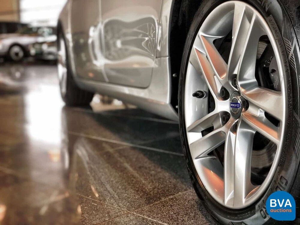 Volvo V60 2.4 D6 TwinEngine 285 PS 2015, HT-595-K.