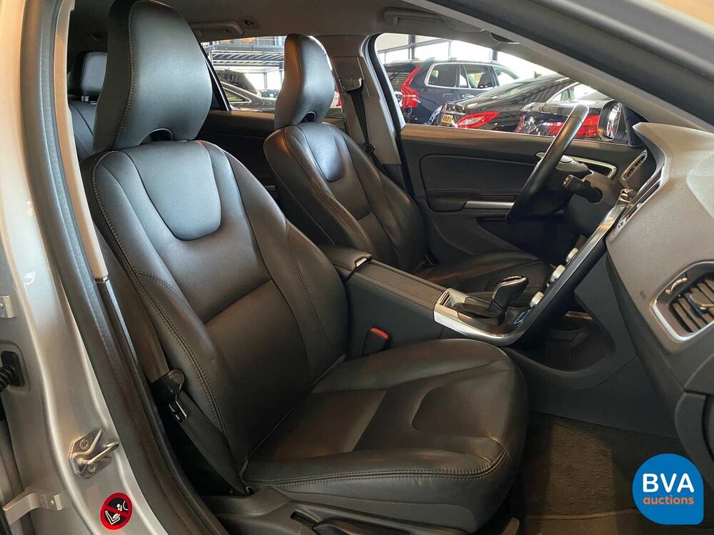 Volvo V60 2.4 D6 TwinEngine 285 PS 2015, HT-595-K.