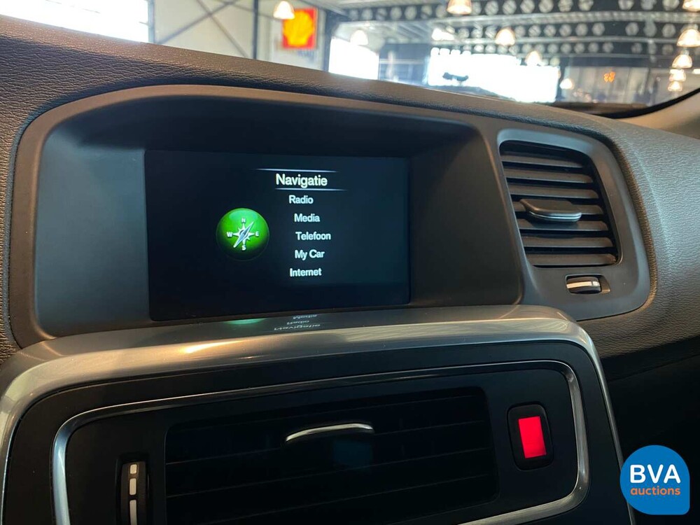 Volvo V60 2.4 D6 TwinEngine 285 PS 2015, HT-595-K.