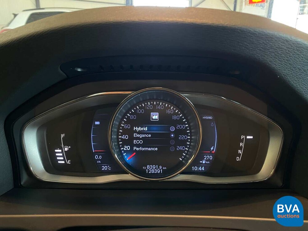 Volvo V60 2.4 D6 TwinEngine 285 PS 2015, HT-595-K.