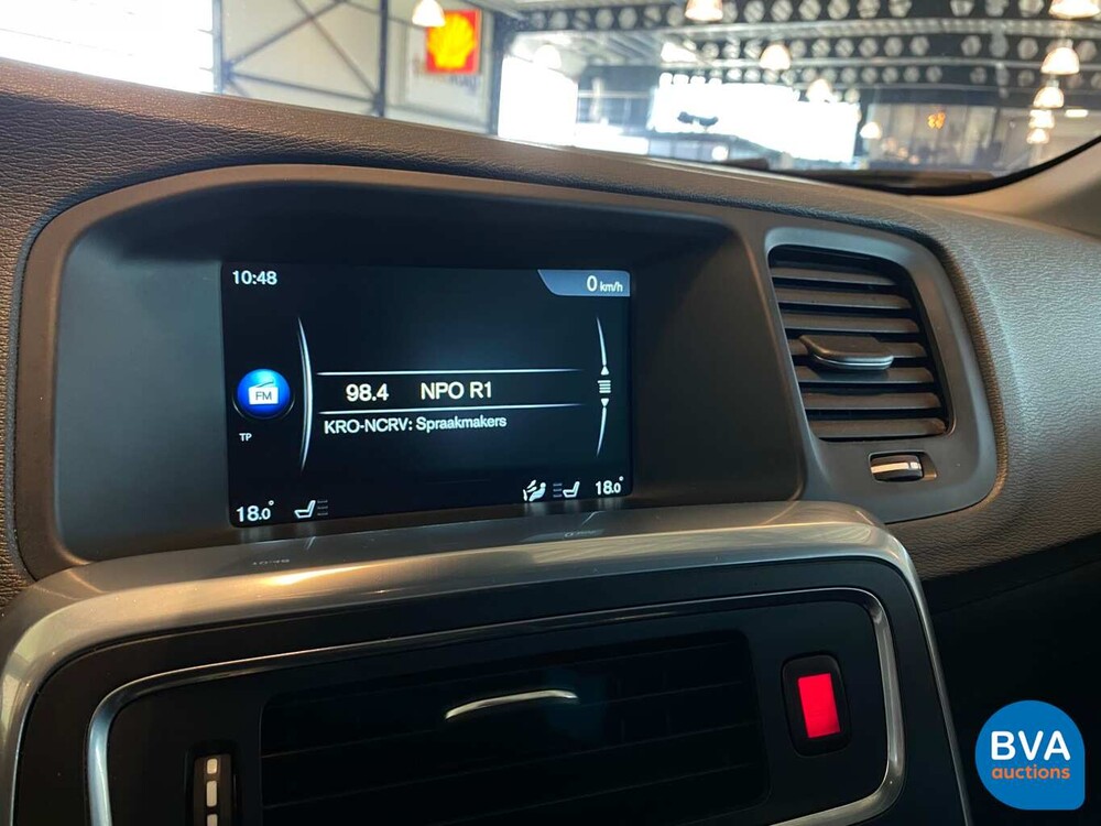 Volvo V60 2.4 D6 TwinEngine 285 PS 2015, HT-595-K.