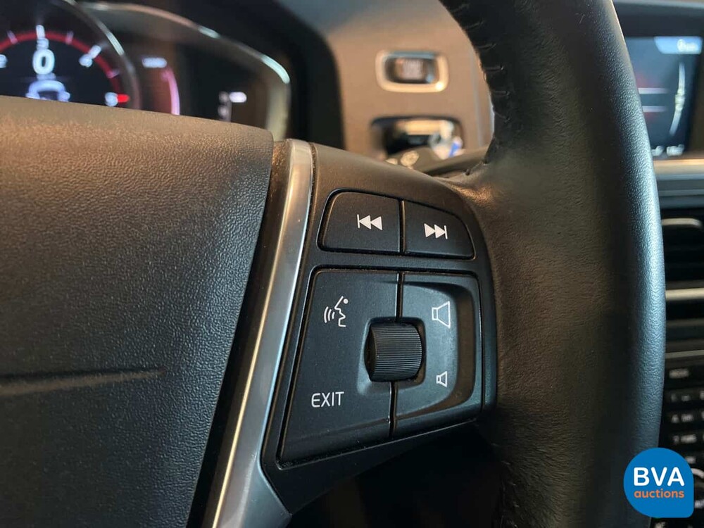 Volvo V60 2.4 D6 TwinEngine 285 PS 2015, HT-595-K.