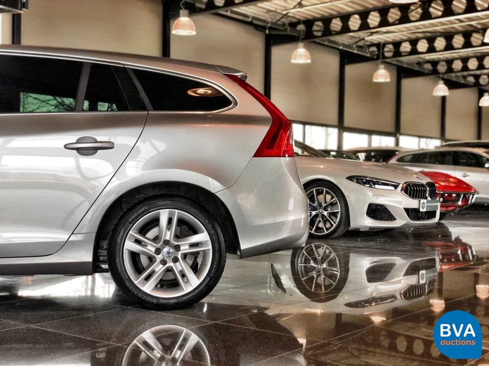 Volvo V60 2.4 D6 TwinEngine 285 PS 2015, HT-595-K.