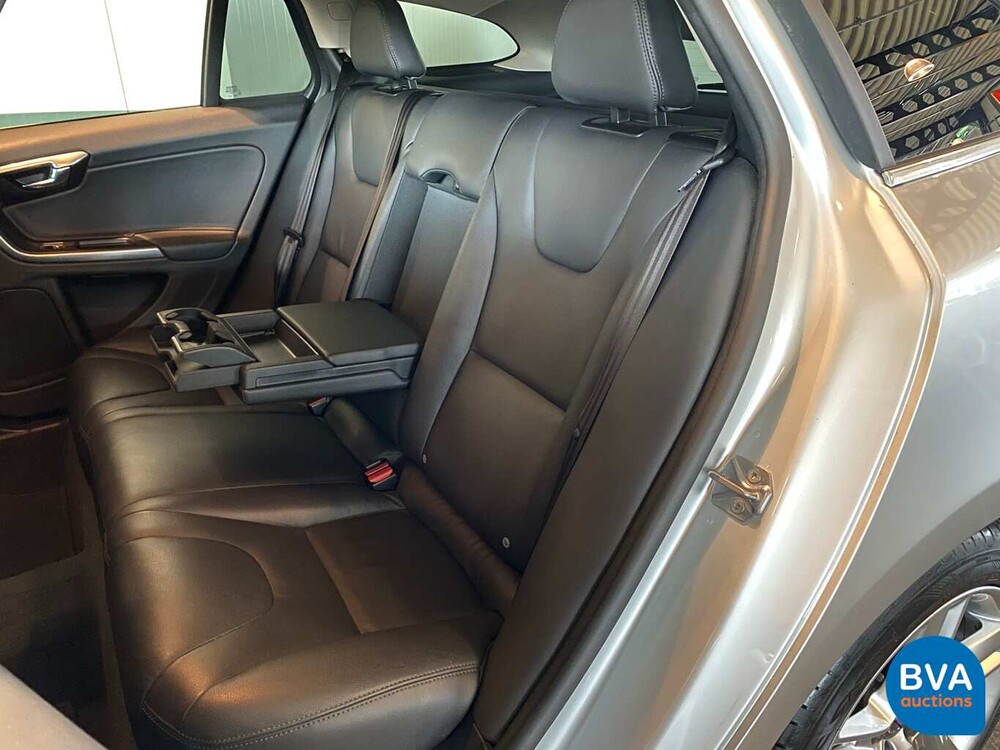 Volvo V60 2.4 D6 TwinEngine 285 PS 2015, HT-595-K.