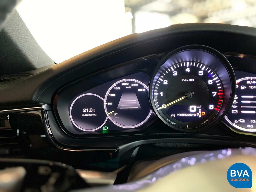 Porsche Panamera 4 E-Hybrid Sport Turismo 462hp SportChrono 2018 NW-Model.