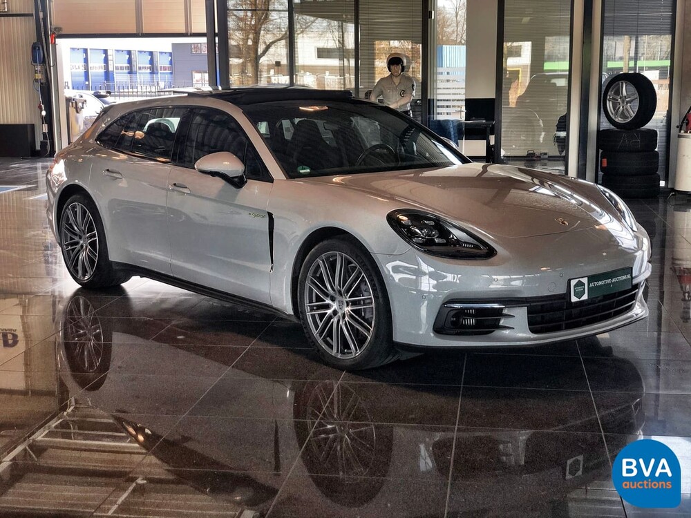 Porsche Panamera 4 E-Hybrid Sport Turismo 462hp SportChrono 2018 NW-Model.