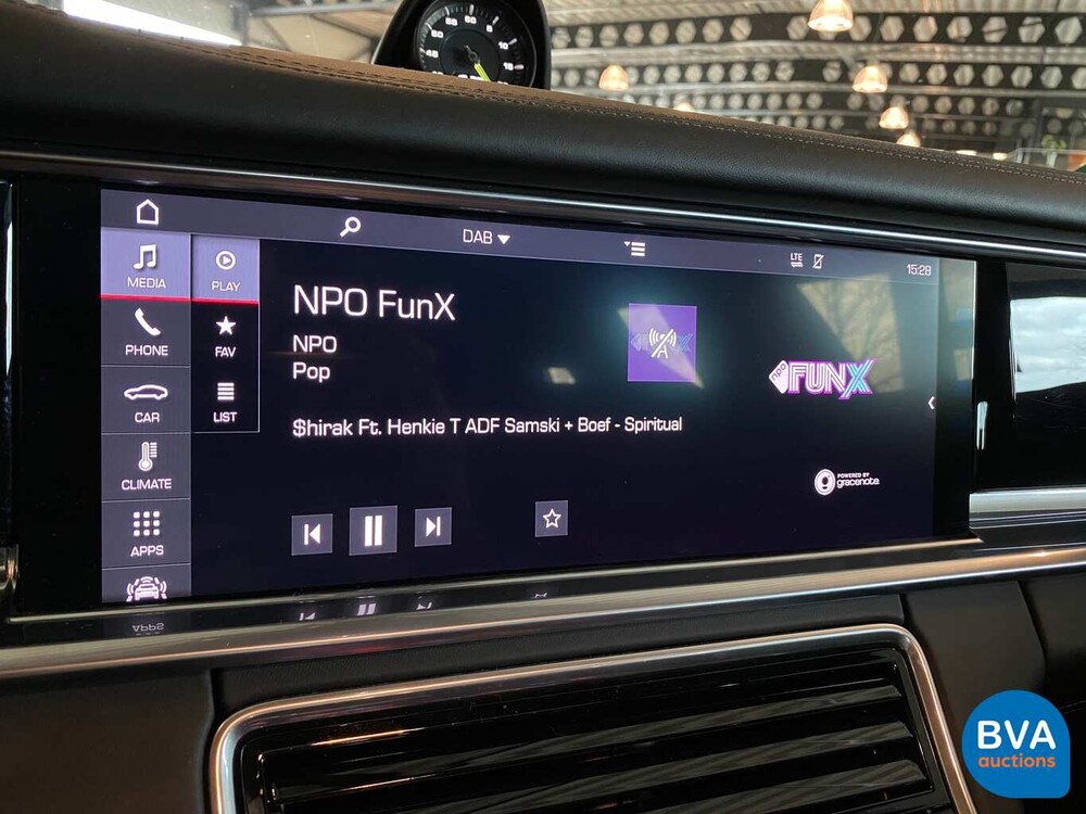 Porsche Panamera 4 E-Hybrid Sport Turismo 462hp SportChrono 2018 NW-Model.