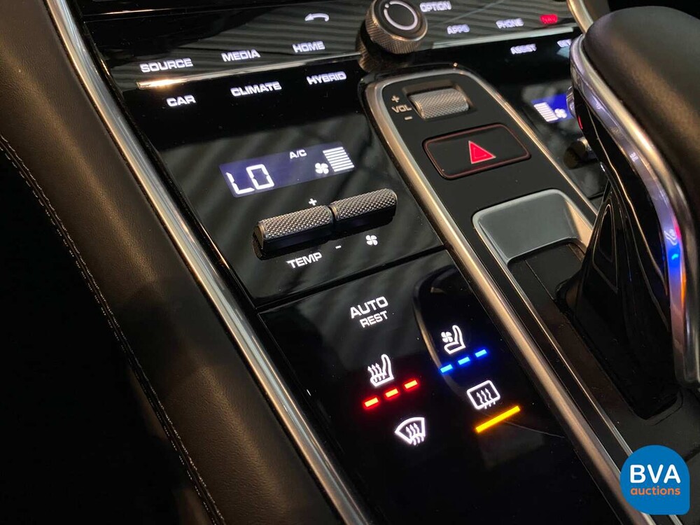 Porsche Panamera 4 E-Hybrid Sport Turismo 462hp SportChrono 2018 NW-Model.