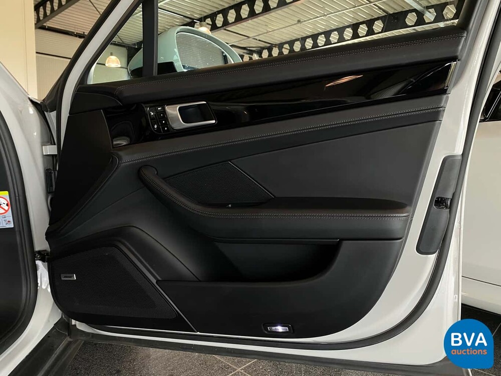 Porsche Panamera 4 E-Hybrid Sport Turismo 462hp SportChrono 2018 NW-Model.