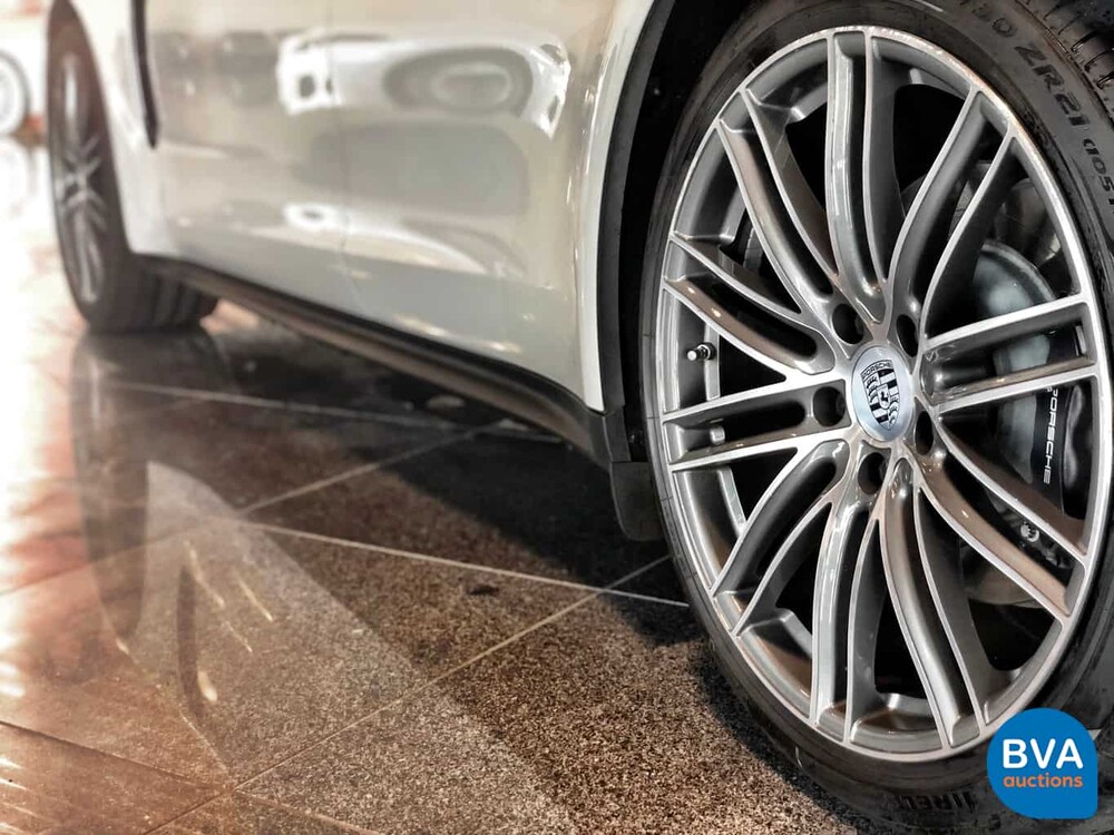 Porsche Panamera 4 E-Hybrid Sport Turismo 462hp SportChrono 2018 NW-Model.