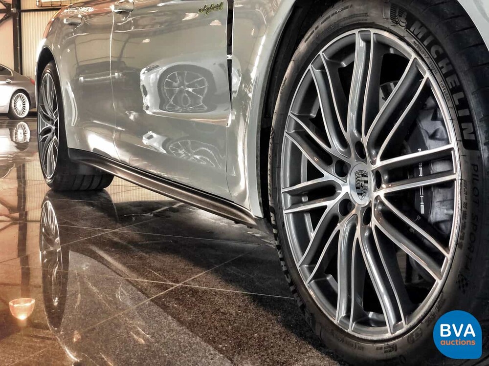 Porsche Panamera 4 E-Hybrid Sport Turismo 462hp SportChrono 2018 NW-Model.