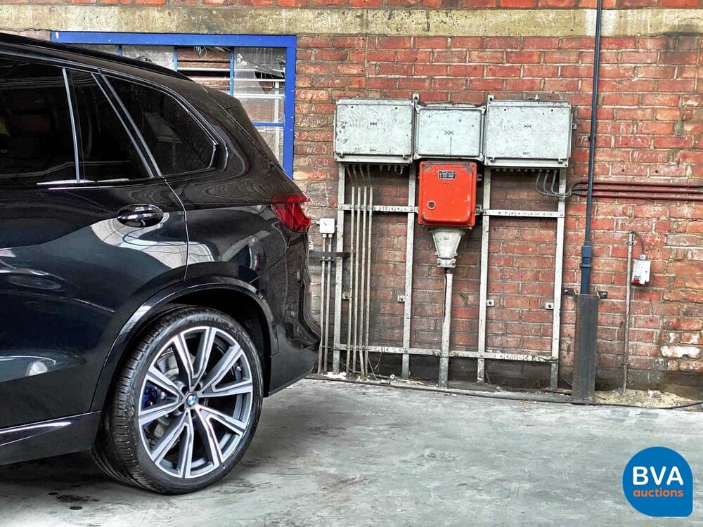 BMW X5 45e xDrive M-Sport 394pk -Nieuwe Auto!- 2021, NL-kenteken