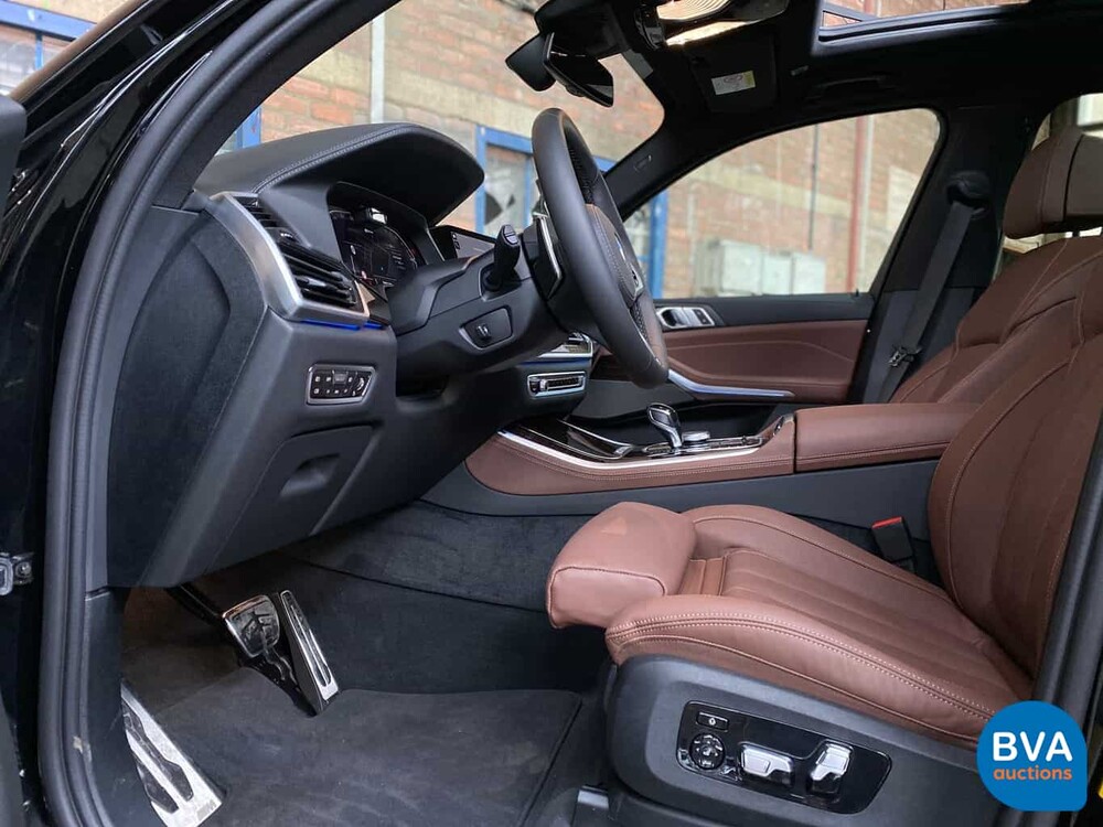 BMW X5 45e xDrive M-Sport 394pk -Nieuwe Auto!- 2021, NL-kenteken