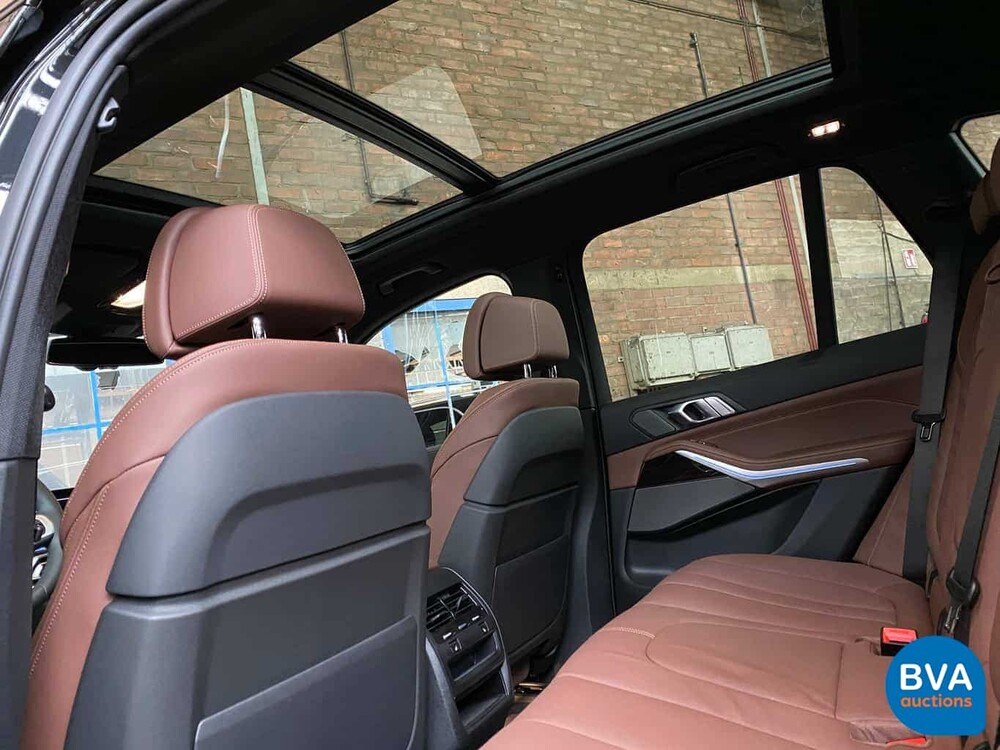 BMW X5 45e xDrive M-Sport 394pk -Nieuwe Auto!- 2021, NL-kenteken
