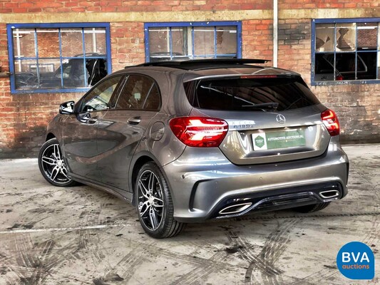 Mercedes-Benz  A180d AMG-Line Night edition 109pk 2017