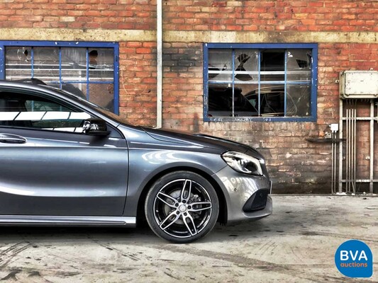 Mercedes-Benz  A180d AMG-Line Night edition 109pk 2017