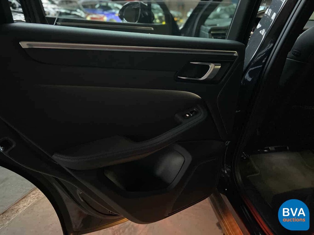 Porsche Macan Model MY2020 Luchtgeveerd 245pk 2019 -GARANTIE-