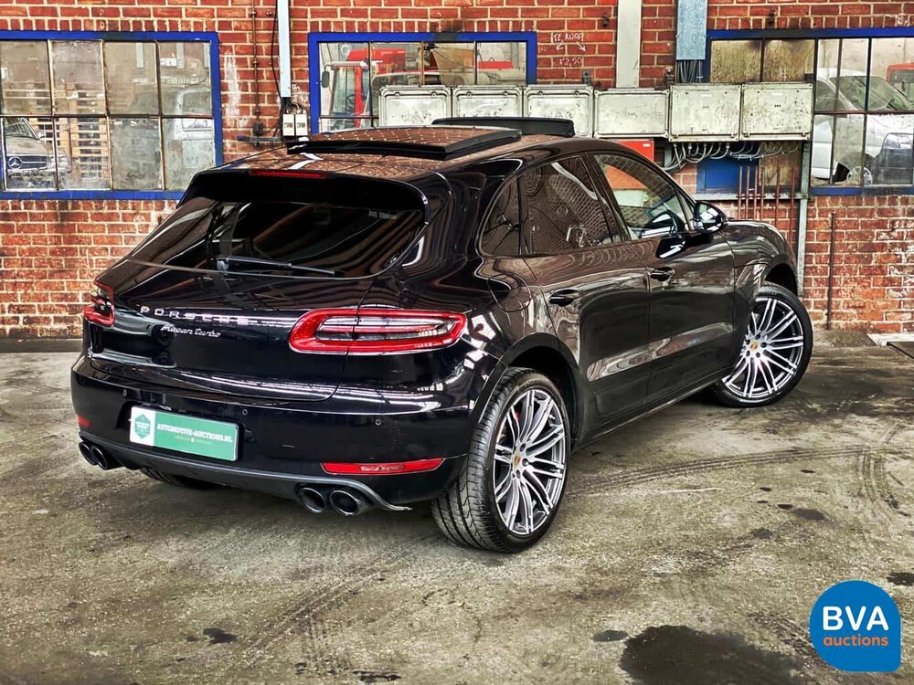 Porsche Macan Turbo 400pk 2015 SportChrono