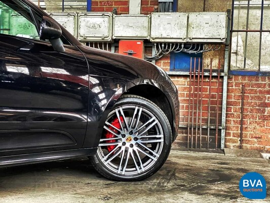 Porsche Macan Turbo 400pk 2015 SportChrono