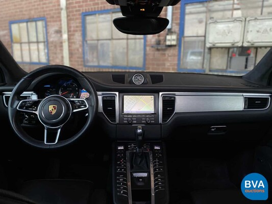 Porsche Macan Turbo 400pk 2015 SportChrono