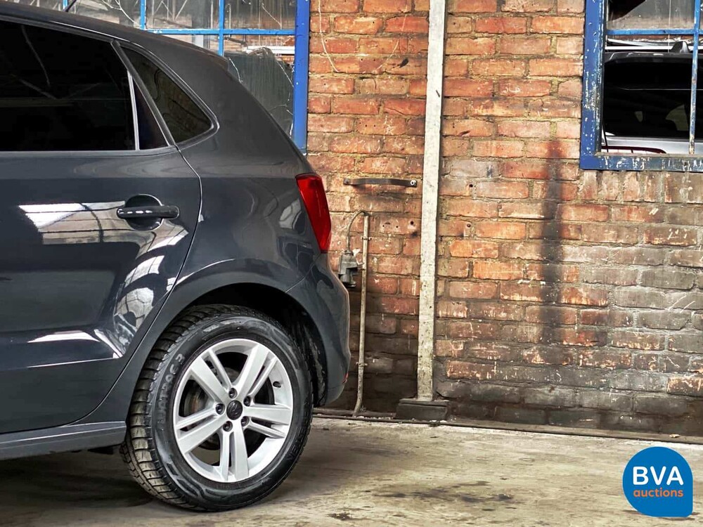 Volkswagen Polo 1.2 Easyline 60pk 2014, K-898-JV