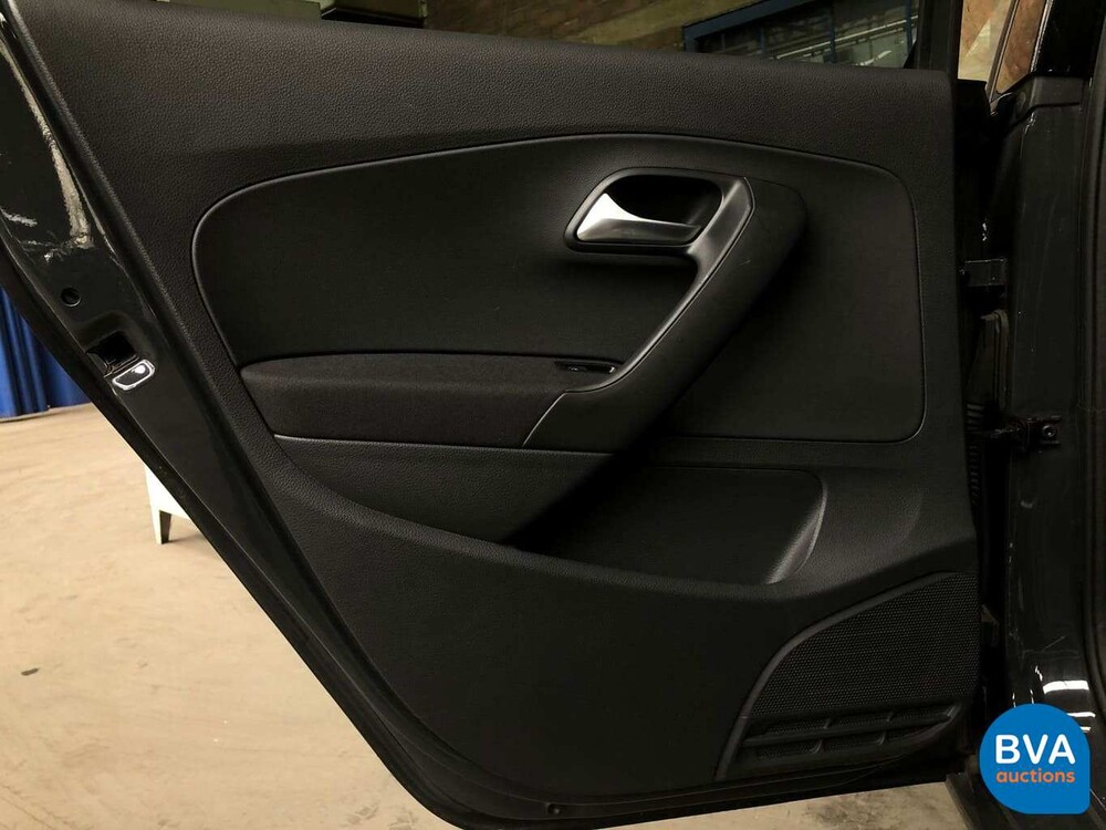 Volkswagen Polo 1.2 Easyline 60pk 2014, K-898-JV