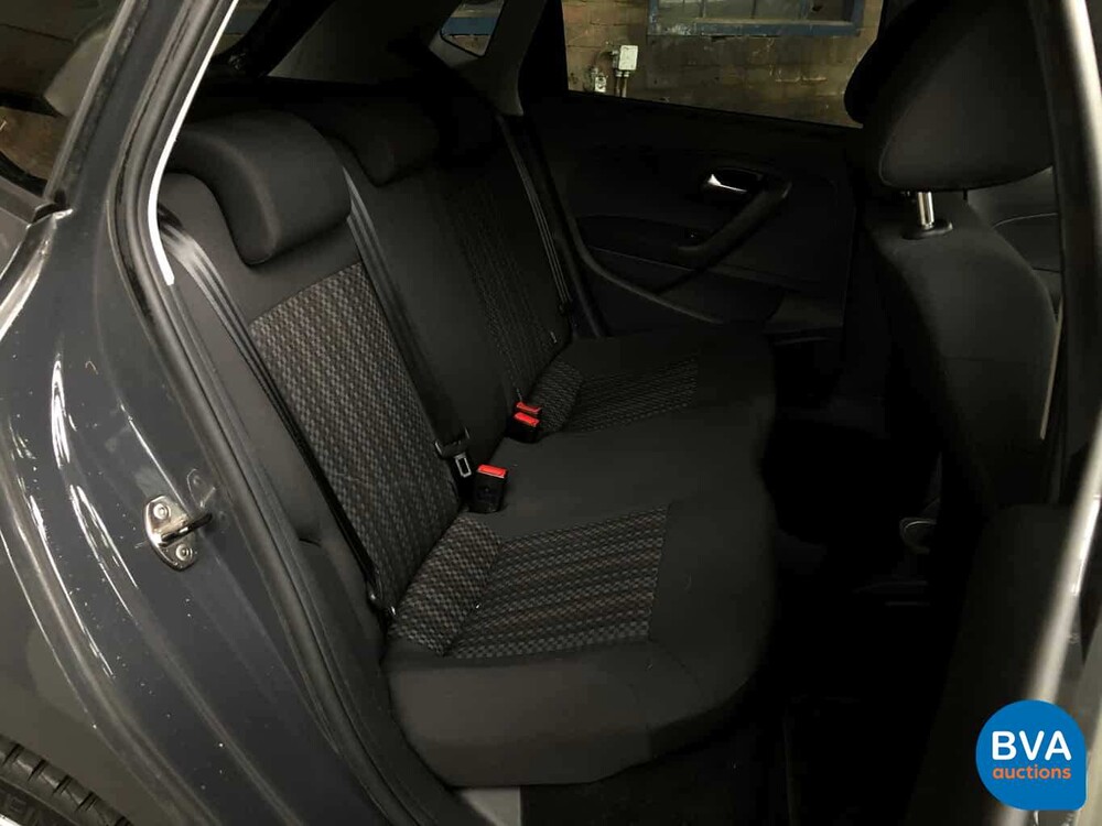 Volkswagen Polo 1.2 Easyline 60pk 2014, K-898-JV