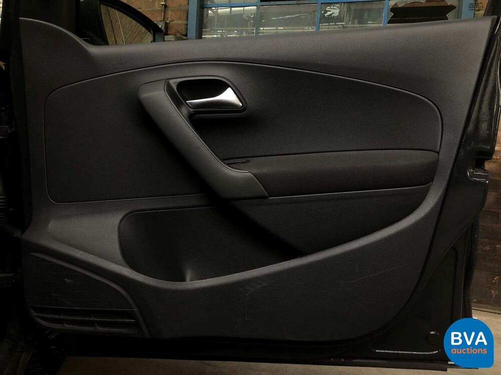 Volkswagen Polo 1.2 Easyline 60pk 2014, K-898-JV