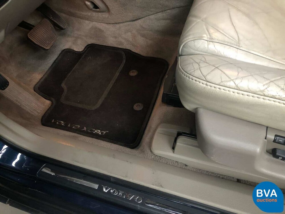 Volvo XC90 D5 AWD 2.4 Exclusive 198pk 2004 -Org. NL-, 91-NV-BK