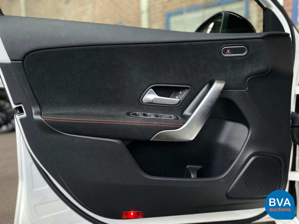 Mercedes-Benz A220 AMG 190pk A-Klasse 2019 -GARANTIE-, J-558-LP