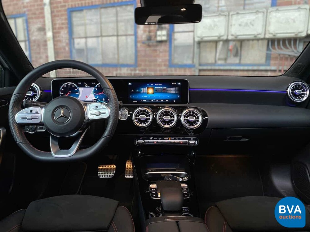 Mercedes-Benz A220 AMG 190pk A-Klasse 2019 -GARANTIE-, J-558-LP