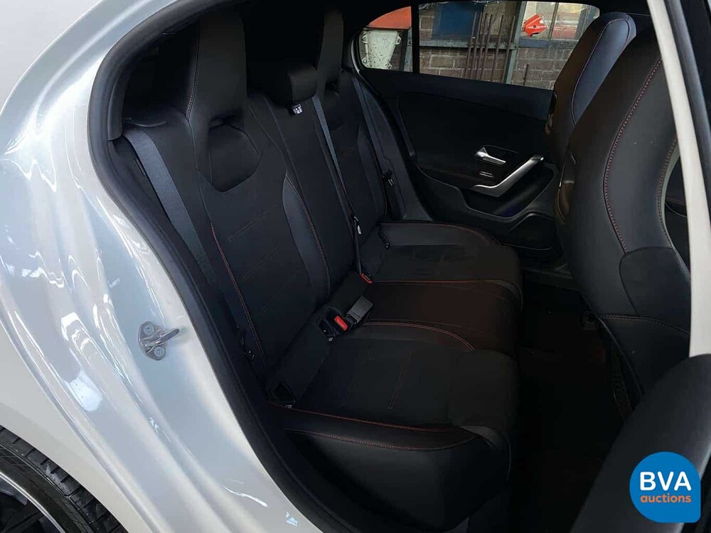 Mercedes-Benz A220 AMG 190pk A-Klasse 2019 -GARANTIE-, J-558-LP